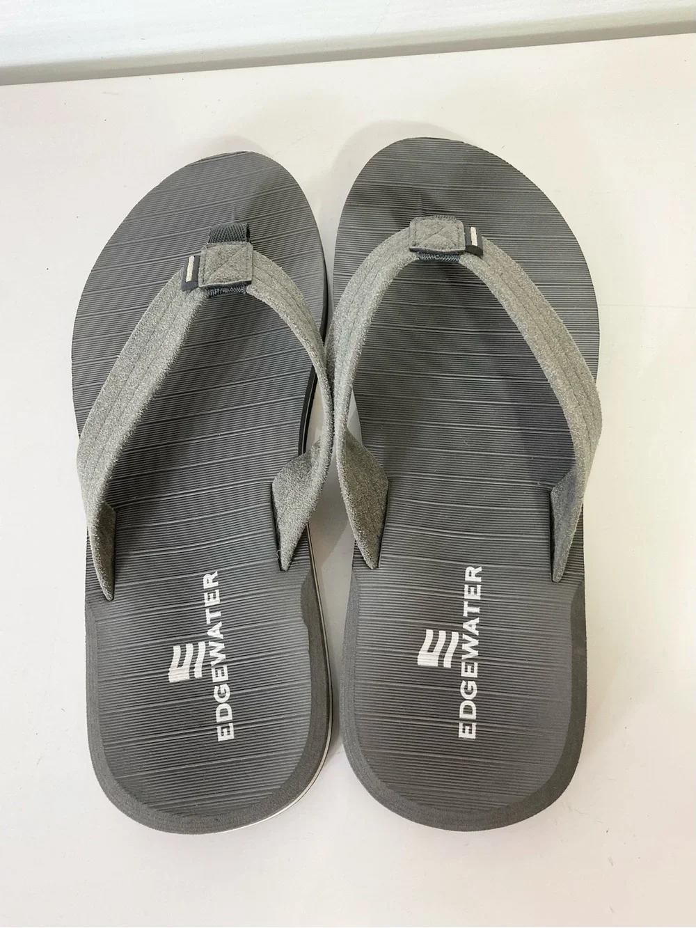 Nwot EDGEWATER Sandals Men US ~11 Grey Thong Rubber